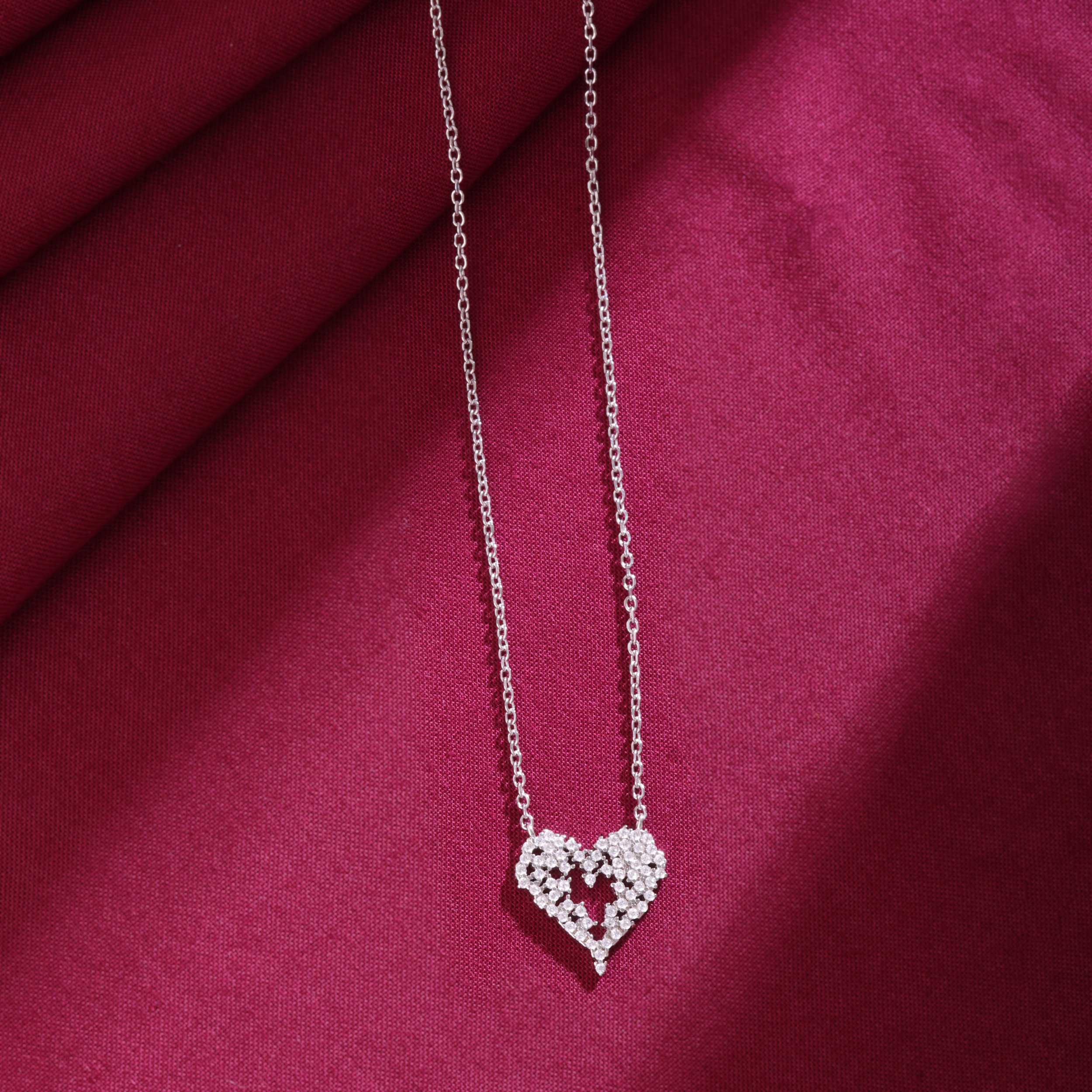 Shinny Heart Chain Pendant